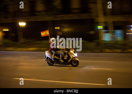 España, el Campeón Del Mundo - Spanien Weltmeister - spanische Fans Barcelona FIFA 2010 Stockfoto