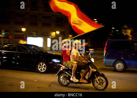 España, el Campeón Del Mundo - Spanien Weltmeister - spanische Fans Barcelona FIFA 2010 Stockfoto