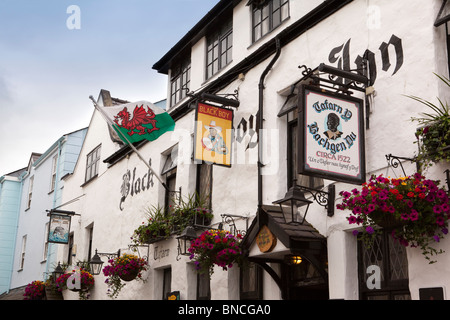 Großbritannien, Wales, Gwynedd, Caernarfon, Stryd y Plas, alten Black Boy Inn Caernarvon älteste pub Stockfoto