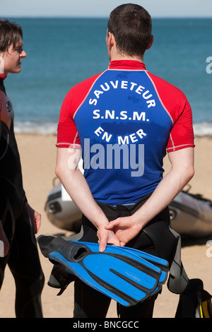 Training der "SNSM" Rettungsschwimmer (französisches Äquivalent der RNLI in UK): Briefing Stockfoto