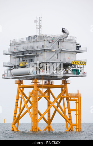 Dong Energy Bau der neuen Walney off Shore Windpark mit Umspannwerk. Stockfoto