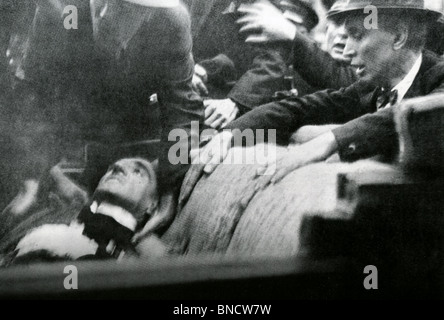 König ALEXANDER i. von Jugoslawien wird 9. Oktober 1934 in Marseille ermordet. Stockfoto