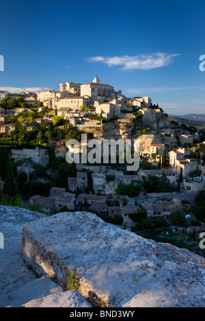 Hügel Dorf von Gordes, Luberon, Provence Frankreich Stockfoto