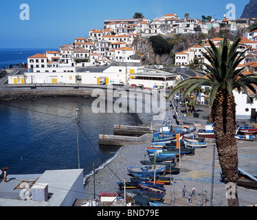 Angelboote/Fischerboote, Camara de Lobos, Madeira, Portugal, Westeuropa, Hafen und Strand. Stockfoto