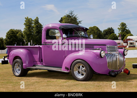 1941 Chevrolet Flathead Pick-up in den Autos, Stars & Gitarren anzeigen auf der 2010 Goodwood Festival of Speed, Sussex, UK. Stockfoto