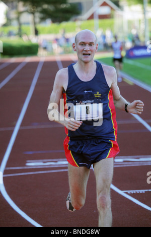 Janne Holmén Åland gewinnt 10000m Natwest Island Games 2009 in Wiklöf Holding Arena Mariehamn 28. Juni 2009 Stockfoto