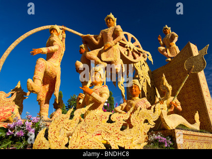 Riesen Kerze Skulptur, die buddhistischen Szenen Kerze Festival Ubon Rajchathani Thailand Stockfoto