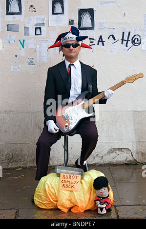 Szenen aus Markttag auf der Portobello Road in Notting Hill in London Stockfoto