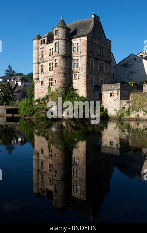 Espalion Stadt auf dem Fluss Lot, Aveyron, Frankreich Stockfoto