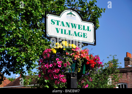 Ortsschild, Stanwell Dorf, Stanwell, Surrey, England, Vereinigtes Königreich Stockfoto