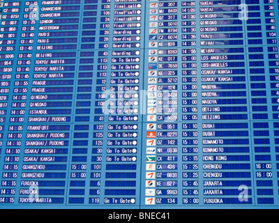 Flugtafel Abflug in Englisch, Incheon International Airport Incheon, Südkorea Stockfoto