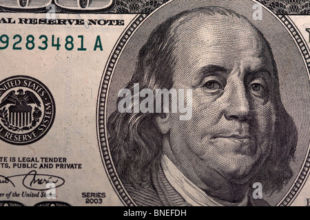 Enge, von Benjamin Franklin auf der Vorderseite eine Rechnung US $100 Stockfoto