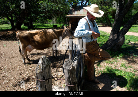 Bauer auf der Ranch in Sauer-Becker-Farm des LBJ historischen Parks in Texas, USA Stockfoto