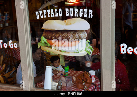 Ansicht von Buffalo Burger-Restaurant in Schlachthöfen, Fort Worth, Texas, USA Stockfoto