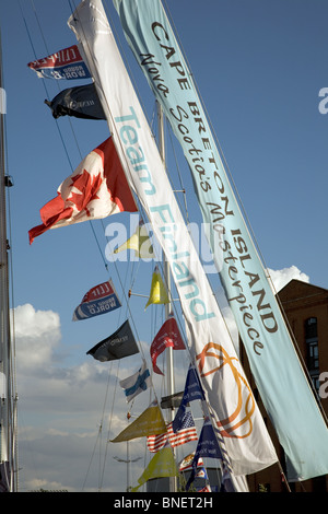 Clipper 2010 kehrt zurück nach Kingston nach Rumpf, Team Finnland und Cape Breton Yachten in der marina Stockfoto