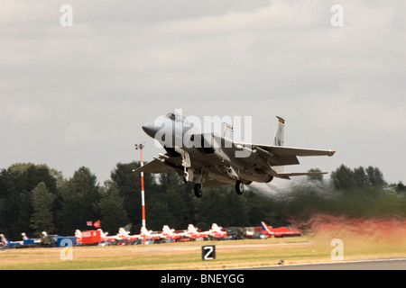 USAF Boeing F15 Eagle Fighter startet am Royal International Air Tattoo RIAT 2010 Air Show Fairford Stockfoto