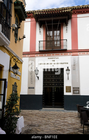 Plaza und das Hospital de Los Venerables Sacerdotes. Plaza de Los gekommen, 8, Sevilla, Andalusien. Sevilla. Spanien. Stockfoto