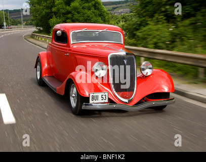 34 Ford Hotrod - volle fendered 3 Fenster gehackten Dach Coupé Stockfoto