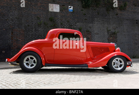 34 Ford Hotrod - volle fendered 3 Fenster gehackten Dach Coupé Stockfoto