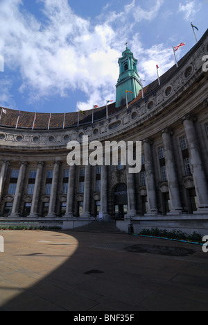 Londoner County Hall am Südufer der Themse. Stockfoto