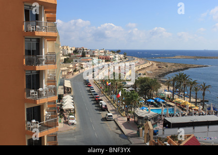 Qawra Palace Hotel direkt am Meer Lido, Dawret il-Qawra, Qawra, Buġibba, Salina Bay, St. Pauls Bay, North Malta, Mittelmeer, Europa Stockfoto