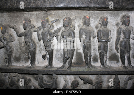 Alten Schnitzerei im Bhuleshwar-Tempel. Bhuleshwar ist berühmt für die Hindu Tempel von Lord Shiva, in Indien. Stockfoto