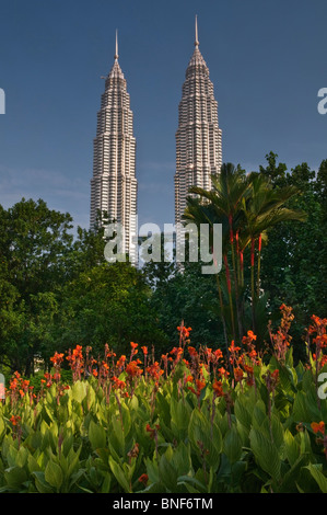 Petronas Towers in Kuala Lumpur Malaysia KLCC Park Stockfoto