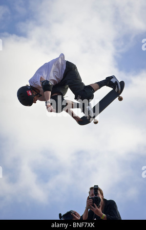 Barcelona, Spanien 18.07.2010: weltweit besten Skater Tony Hawk in seiner Ausstellung in Barcelona als Teil seiner europäischen Skateboarding Stockfoto