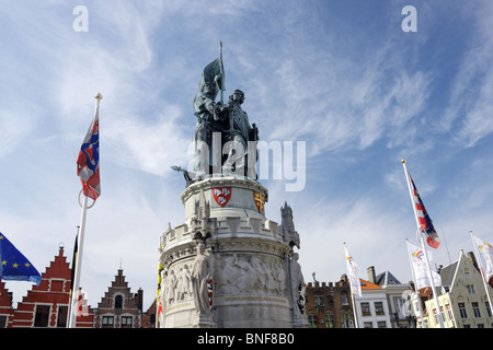 Statue von Jan Breydel und Pieter de Coninck auf Marktplatz, Brügge, Belgien Stockfoto