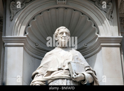 Statue von Kardinal Newman, Brompton Oratory, London Stockfoto