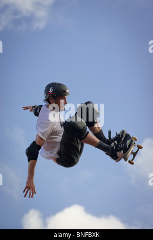 Professionelle Skater Tony Hawk in der Tony Hawk und Freunden Skateboarding Ausstellung 2010 in Barcelona. Stockfoto