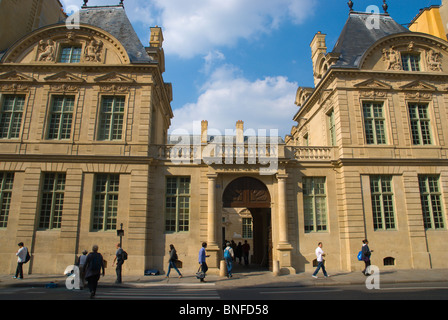 Hotel de Sully außen Rue Saint Antoine Le Marais Bezirk Paris Frankreich Europa Stockfoto