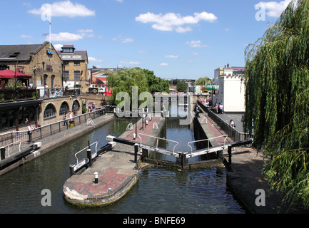 Regents Canal und Camden Lock London Sommer 2010 Stockfoto