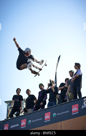 Professionelle Skater Jesse Fritsch in der Tony Hawk und Freunden Skateboarding Ausstellung 2010 in Barcelona. Stockfoto