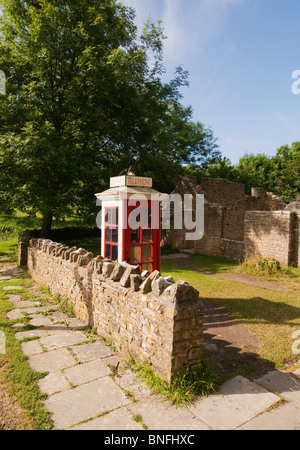 Bucht Dorf Telefonzelle (erbaut 1929), Isle of Purbeck, Dorset Stockfoto