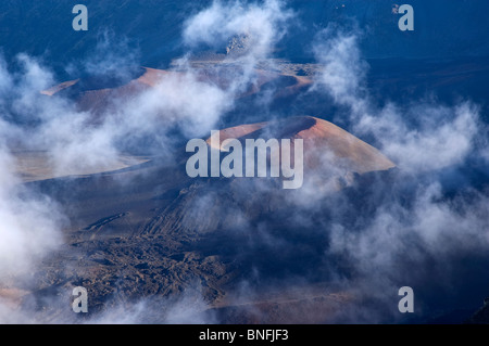 Elk284-4834 Hawaii, Maui, Haleakala National Park, Krater Landschaft von rim Stockfoto