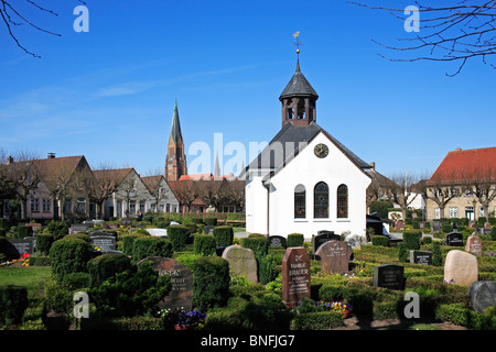 Friedhof und Kapelle der lokalen Tod Gilde, Holmer Beliebung Schleswig, Deutschland Stockfoto