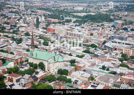 Dies ist eine erhöhte Ansicht von Quebec City, Provinz Quebec, Kanada. Die Kirche Saint-Jean-Baptiste ersichtlich. Stockfoto