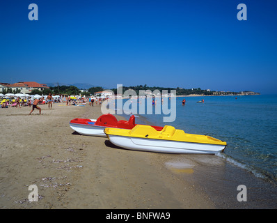 Sandigen Strand von Tsilivi ein beliebter Ferienort auf der Insel Zakynthos Stockfoto