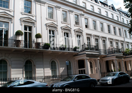 Terrassenförmig angelegten georgische Häuser auf Eaton Square, London, SW1, UK Stockfoto