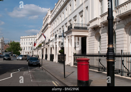 Botschaften auf Belgrave Square, London, SW1, UK Stockfoto