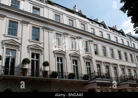 Terrassenförmig angelegten georgische Häuser auf Eaton Square, London, SW1, UK Stockfoto