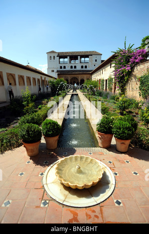 Patio De La Acequia der zentrale Raum in den Generalife Palast Stockfoto