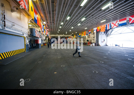 Hangardeck auf der US-Marine amphibious assault Carrier USS WASP während der 2010 Fleet Review in Halifax, NS. Stockfoto