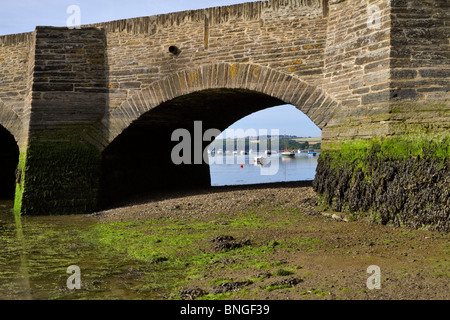 Neue Brücke über den Bowcombe Creek, Kingsbridge Estuary, Charleton, South Hams, Devon. Stockfoto