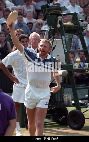 Wimbledon Tennis Herren Einzel Finale zwischen Pete Sampras und Boris Becker 07.09.1995 Boris Becker lächelnd in der Niederlage Stockfoto