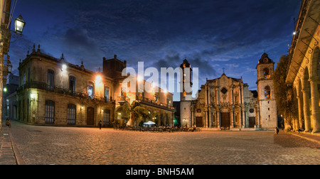 La Domplatz, Havanna, Kuba, Sonnenuntergang, Tourismus Stockfoto