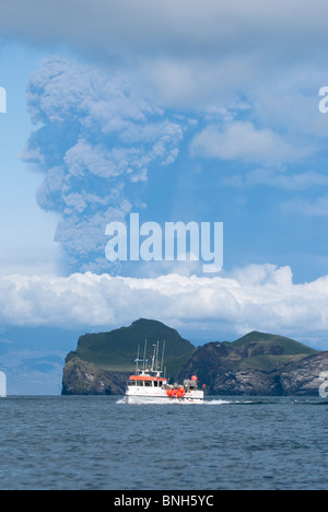 Eyjafjallajökull Aschewolke von Heimaey, Vestmannaeyjar, Island gesehen. Stockfoto