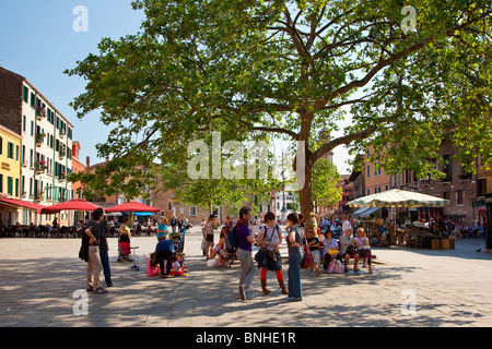 Europa, Italien, Venezia, Venedig, aufgeführt als Weltkulturerbe der UNESCO, Campo Santa Margherita Stockfoto