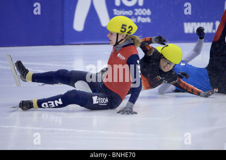 Turin, Italien - fällt Februar 17: 2009 Annita VAN DOORN, Niederlande, während der Vorrunden am ISU European Short Track Stockfoto